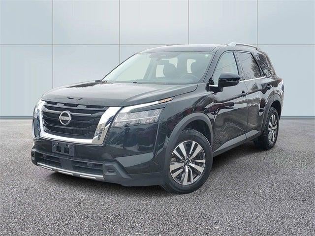 2023 Nissan Pathfinder SL 4WD