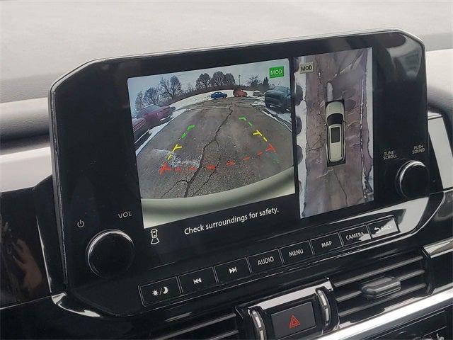 2023 Nissan Pathfinder SL 4WD