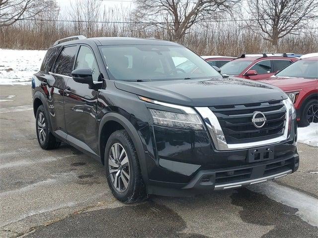 2023 Nissan Pathfinder SL 4WD
