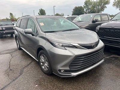 2026 Toyota Sienna XLE