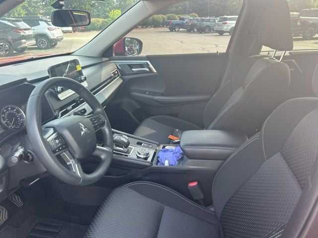 2024 Mitsubishi Outlander ES 2.5 S-AWC
