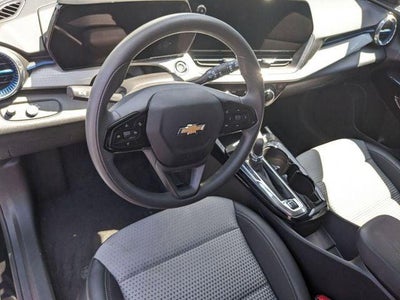 2025 Chevrolet Trax FWD LT