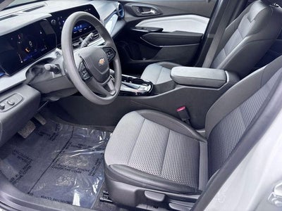 2025 Chevrolet Trax FWD LT