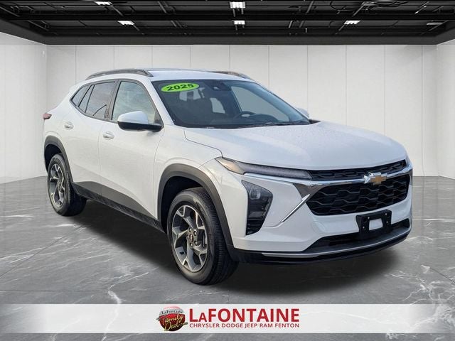 2025 Chevrolet Trax FWD LT