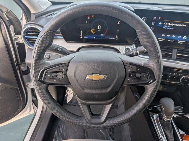 2025 Chevrolet Trax FWD LT