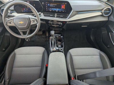2025 Chevrolet Trax FWD LT