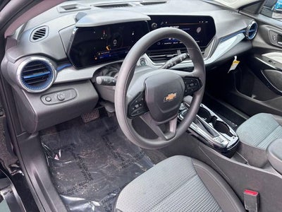 2025 Chevrolet Trax FWD LT