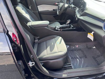 2025 Chevrolet Trax FWD LT