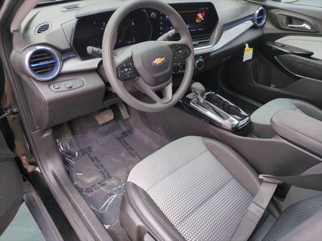 2025 Chevrolet Trax FWD LT