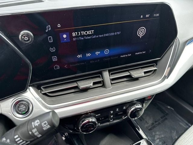 2025 Chevrolet Trax FWD LT