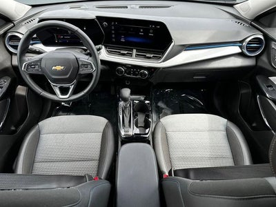 2025 Chevrolet Trax FWD LT