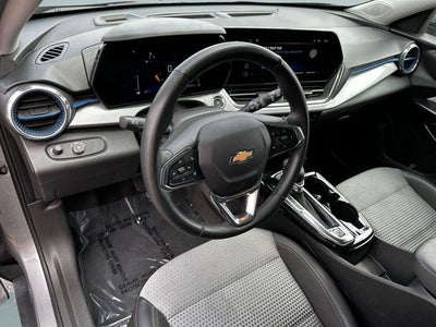 2025 Chevrolet Trax FWD LT