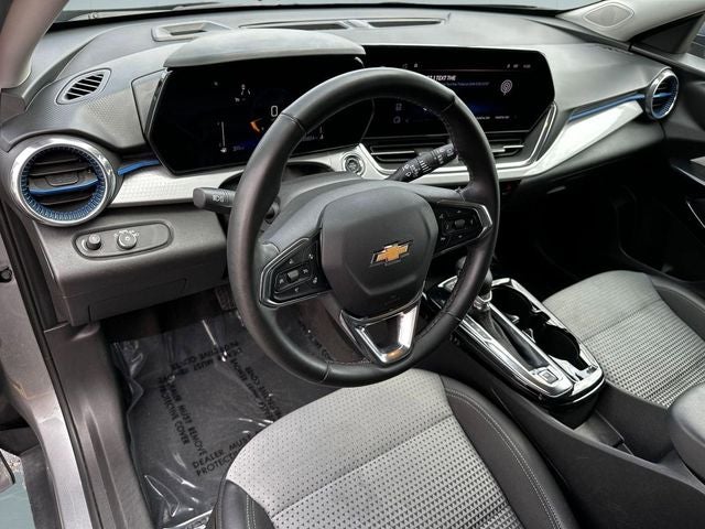 2025 Chevrolet Trax FWD LT