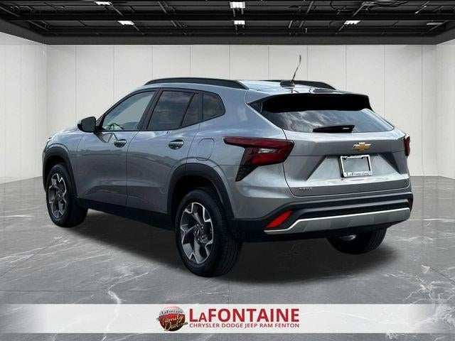 2025 Chevrolet Trax FWD LT