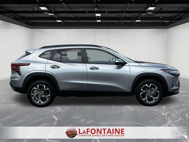 2025 Chevrolet Trax FWD LT