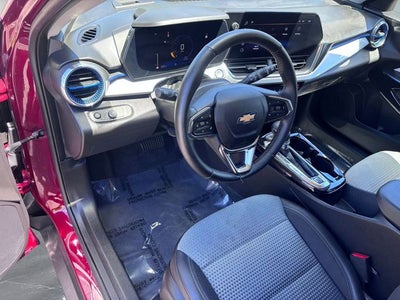 2025 Chevrolet Trax FWD LT