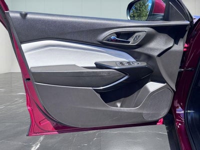 2025 Chevrolet Trax FWD LT