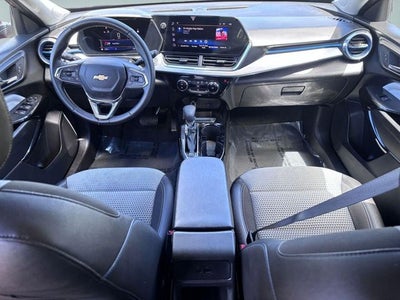 2025 Chevrolet Trax FWD LT