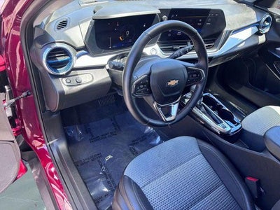 2025 Chevrolet Trax FWD LT