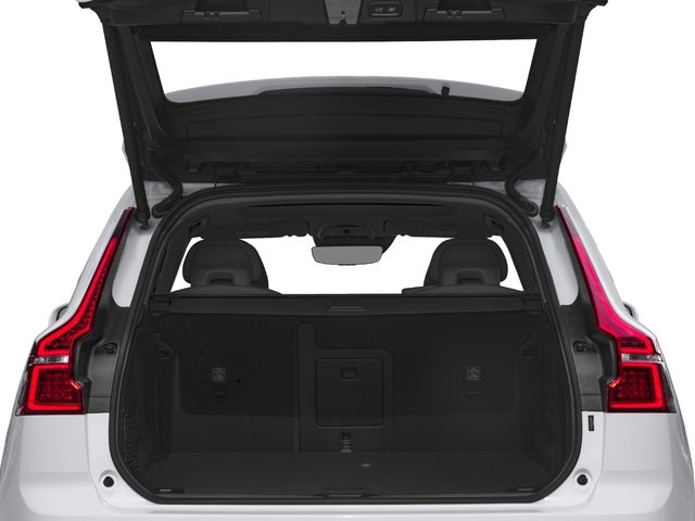 2018 Volvo XC60 T6 Momentum