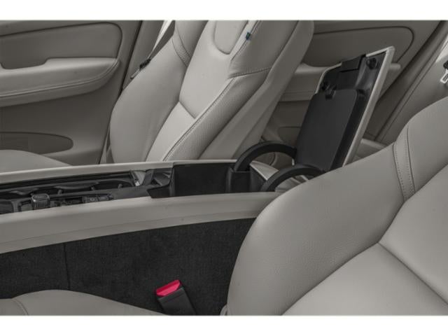 2018 Volvo XC60 T6 Momentum