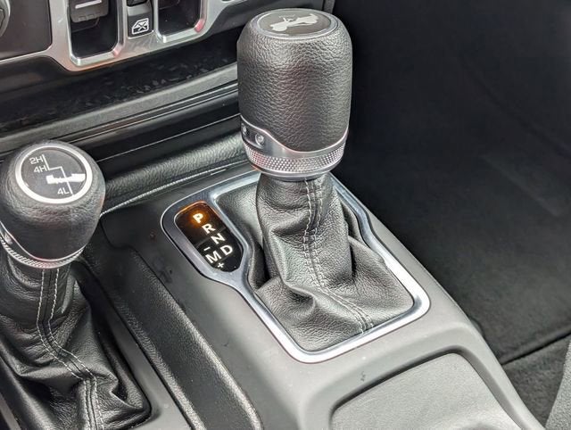 2025 Jeep Wrangler 4-Door Summit 4x4