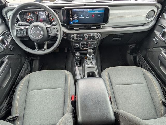 2025 Jeep Wrangler 4-Door Summit 4x4