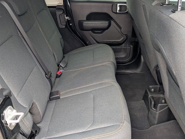 2025 Jeep Wrangler 4-Door Summit 4x4