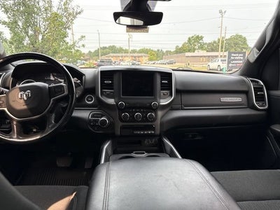 2020 RAM 1500 Big Horn Crew Cab 4x4 5'7" Box
