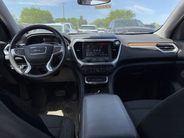2022 GMC Acadia SLE