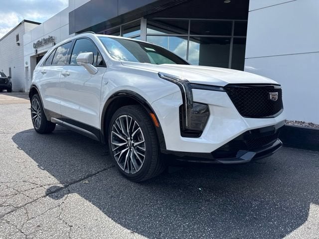 2024 Cadillac XT4 Sport