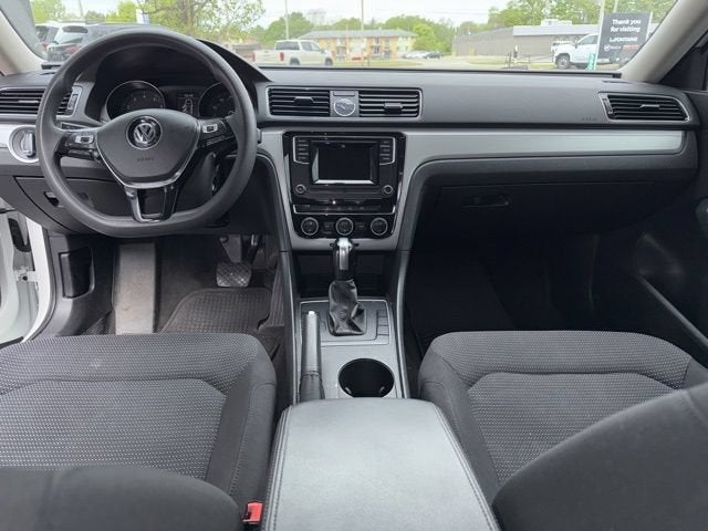 2016 Volkswagen Passat 1.8T S
