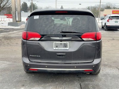 2020 Chrysler Pacifica Touring