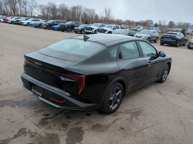 2025 Kia K4 LXS