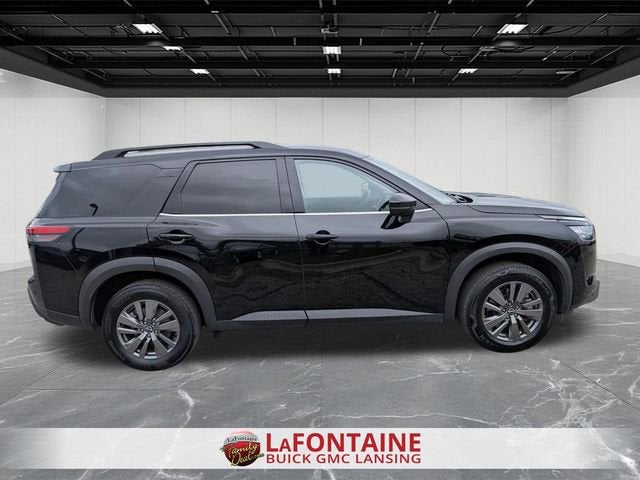 2025 Nissan Pathfinder SV 4WD