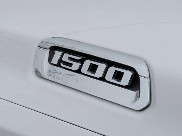 2020 RAM 1500 Big Horn Crew Cab 4x4 5'7" Box