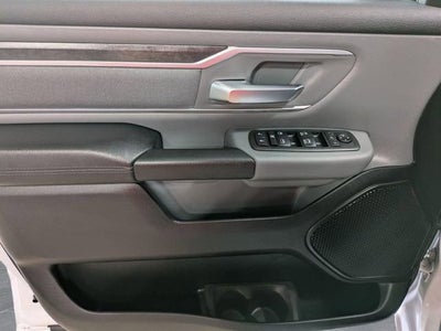 2020 RAM 1500 Big Horn Crew Cab 4x4 5'7" Box