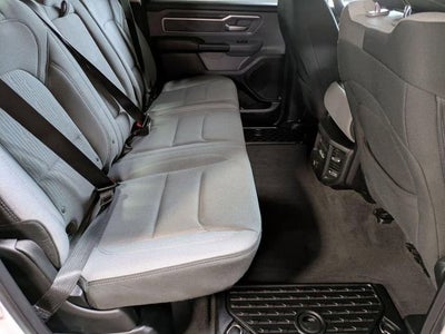 2020 RAM 1500 Big Horn Crew Cab 4x4 5'7" Box