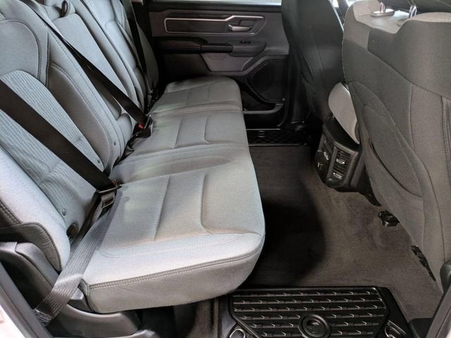 2020 RAM 1500 Big Horn Crew Cab 4x4 5'7" Box