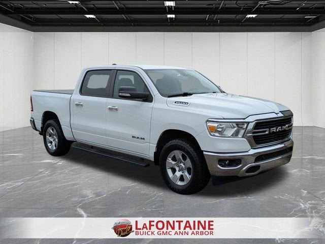2020 RAM 1500 Big Horn Crew Cab 4x4 5'7" Box