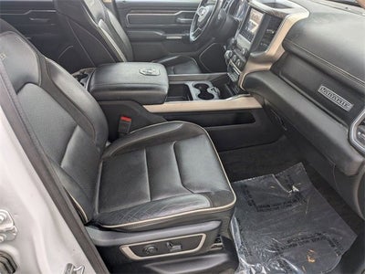 2020 RAM 1500 Laramie Crew Cab 4x4 5'7" Box