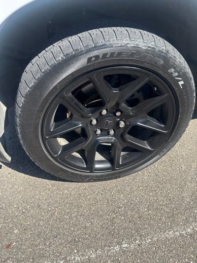 2021 RAM 1500 Laramie Crew Cab 4x4 5'7" Box