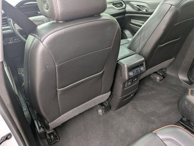 2021 GMC Acadia AT4