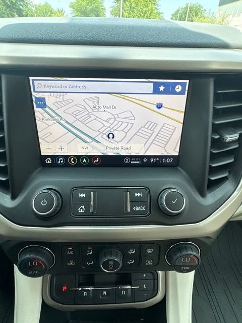 2023 GMC Acadia Denali