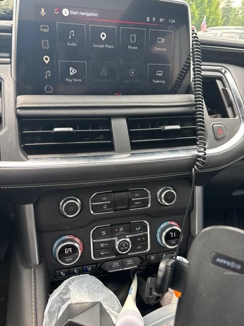 2023 GMC Yukon XL SLT