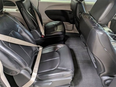 2023 Chrysler Pacifica Hybrid Touring L