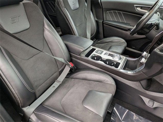 2021 Ford Edge ST
