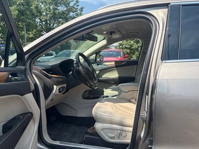 2019 Lincoln MKC Select