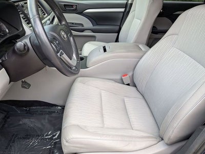 2015 Toyota Highlander LE