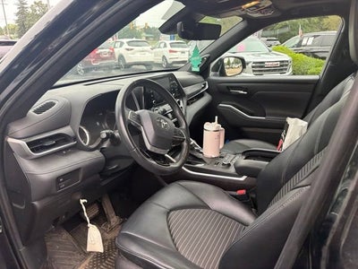 2022 Toyota Highlander XSE